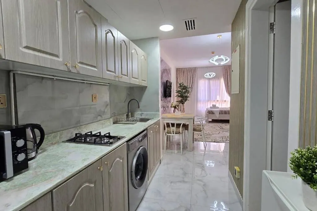 Spacious Studio In Siena 2 Dubai 0*,